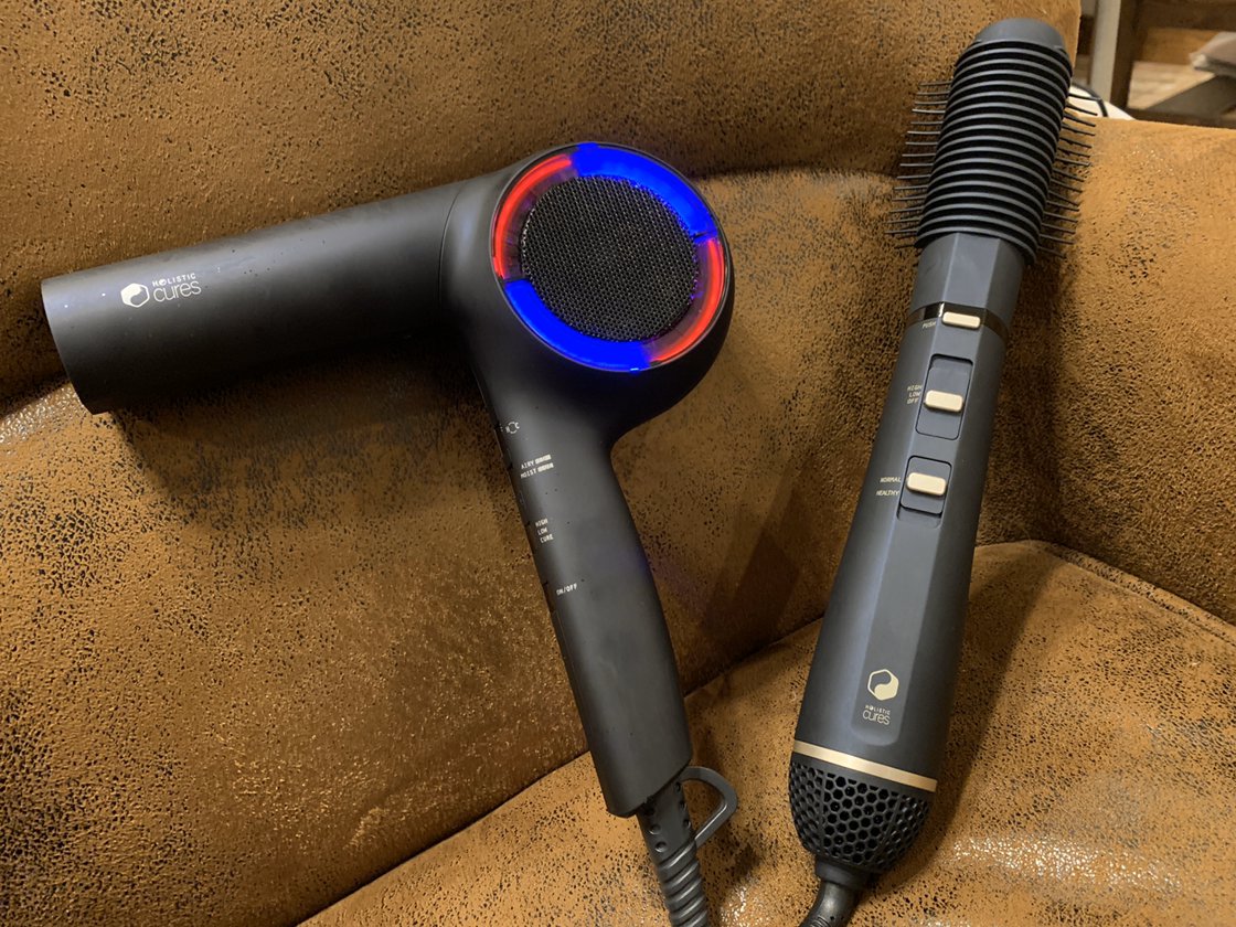 Salomee 川内雄志さんの配信番組 もはやドライヤーではない 最新のドライヤーがすごい まもなく開始 Salomee サロミー 川内雄志 ドライヤー アイロン ハンドドライヤー 小顔 美肌 ホリスティック テラヘルツ 美容機器 美ボディ 美肌