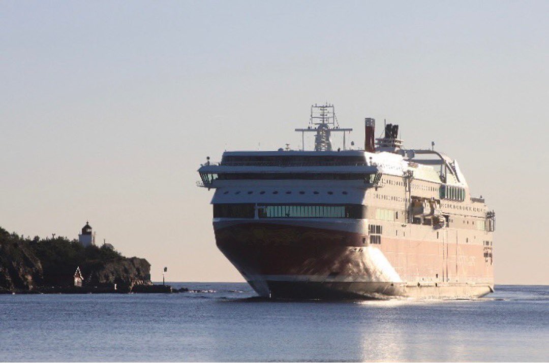 visittelemark's tweet photo. Fjordline arriving in Langesund!🤩
📸: Ruben Braathen (https://t.co/Z9J2yQLnE7)

#fjordline #bamble #grenland #norway #ship https://t.co/pWD0wMq0Sq