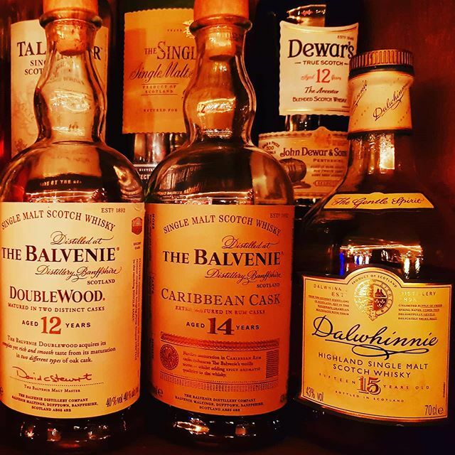 Some of our favourites for #burnsnight @thebalvenie collection #dalwhinnie #dalwhinnie15 #whisky #themadhatteroxford #scotch #scotchwhisky