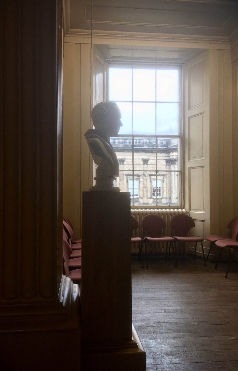 emmagakdag's tweet photo. Wish I’d brought my sketchbook! #greatvenue #playfairlibrary #oldcollege but no women immortalised in stone... #ScotHELD https://t.co/CTvHajNi1r