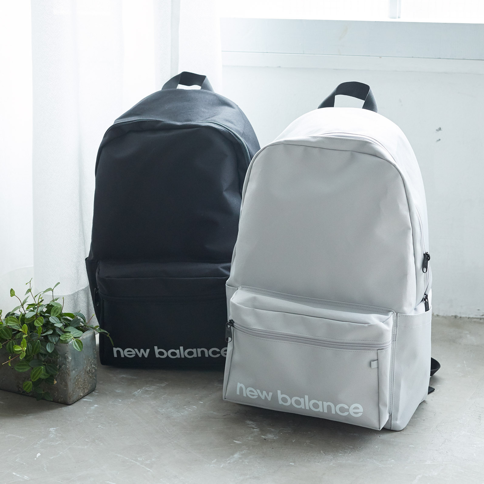 Earth Music Ecology コラボアイテム発売中 Earth New Balanceのコラボアイテム Earth別注デザインの大容量バックパック 別注カラー展開のサコッシュ ミニロゴ刺繍入りのキャップが本日より発売開始 コーデに取り入れて スポーツ