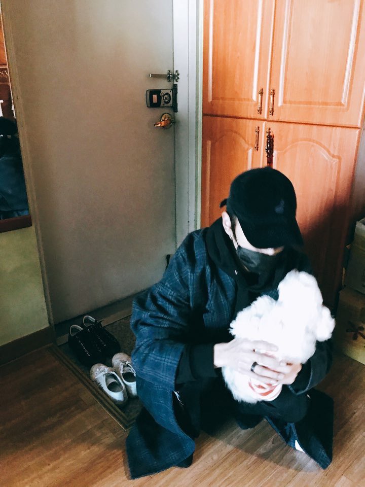 hamvable's tweet photo. 담비 다음에도 민혁이랑 제일친한친구 해줘 https://t.co/xOFpPaZ4yx