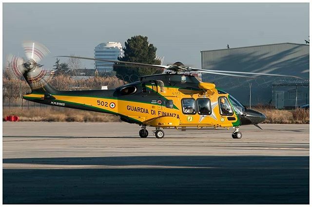 PescaraSpotters's tweet photo. AW169 Guardia di Finanza from Pratica di Mare
#agustawestland #aw169 #guardiadifinanza #sezioneaerea #pescara #abruzzoairport #pescaraairport #pescaraspotters #avgeek #aviation #helicopter #heli #psr #libp #training #spotters #planespotting #planelovers… https://t.co/zhNg7x90zC https://t.co/uQmlCpB71K