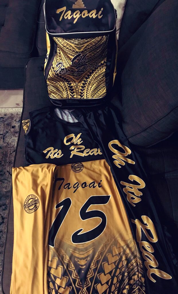 CoachAray's tweet photo. #CamCamp #Ohitsreal LIL CUZ ready for all the smoke @cam_454 baby bro about put on for the FAM 🤙🏾 🇦🇸🇲🇽 #tagoai #7v7 https://t.co/J9iNmCW1ac