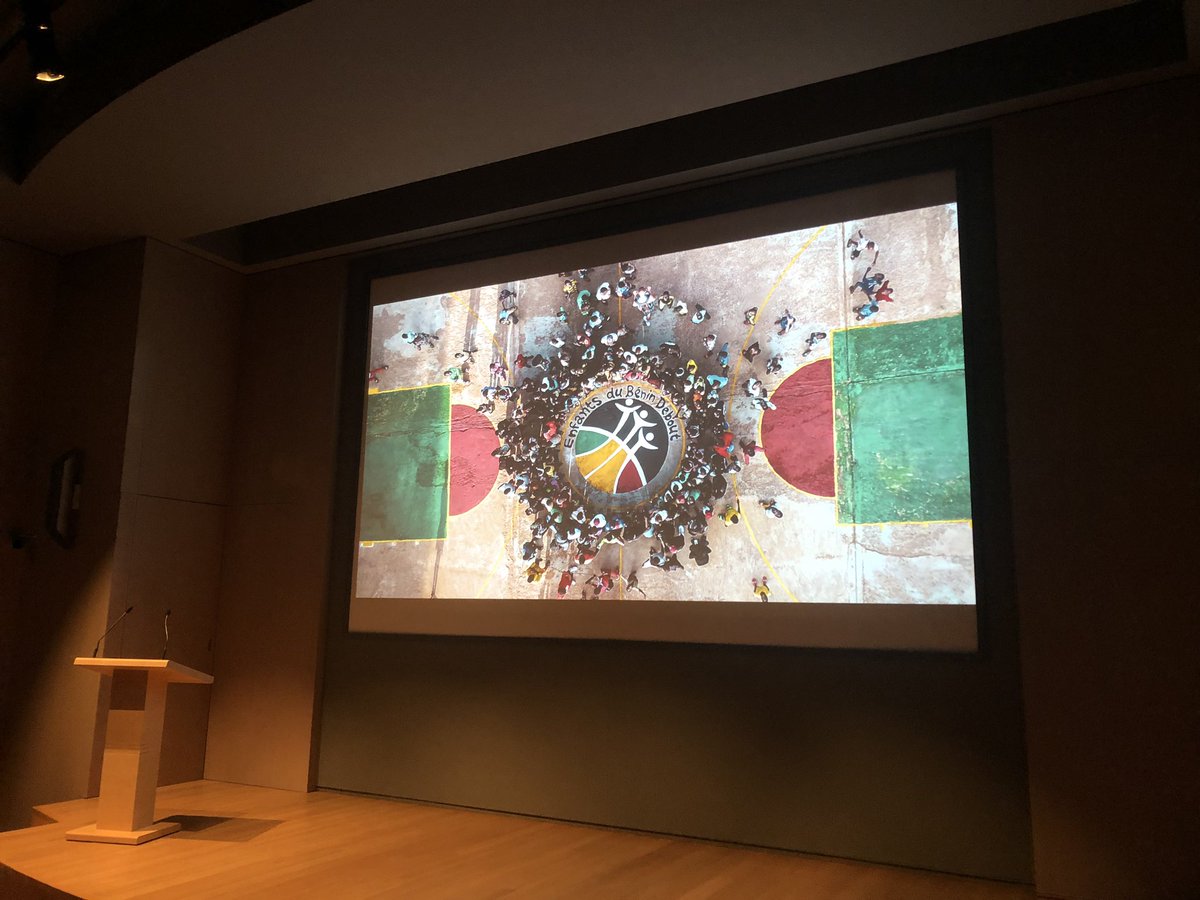 alexandr_hamard's tweet image. @ahmedtaofik5 Merci à l’association française Enfants du Benin Debout pour l’organisation de cet événement qui a su mettre en avant l’excellence de ses projets. Le projet centrafricain, financé par @FranceBangui , a été mis à l’honneur. @AFD_France #sport #diplomatie