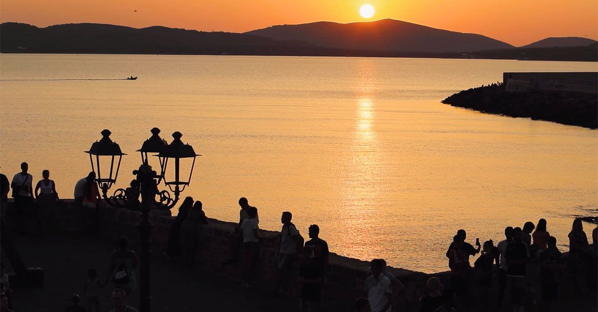ricasoli99's tweet photo. Sip Trip: #Sardegna, Italy’s Undiscovered Island Paradise https://t.co/kd7i2xs4VL via @VinePair #siptrip #wine https://t.co/ezfcj52bWs