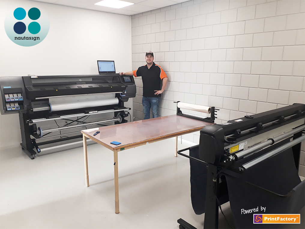 Nautasign's tweet photo. Bij Spiveron Designs werd een HP Latex 365 en een Summa D160 geplaatst. Het eerste project met deze machines is ook al een feit! Uiteraard wensen wij jullie nog veel mooie projecten toe. https://t.co/x4PD1KwlHW