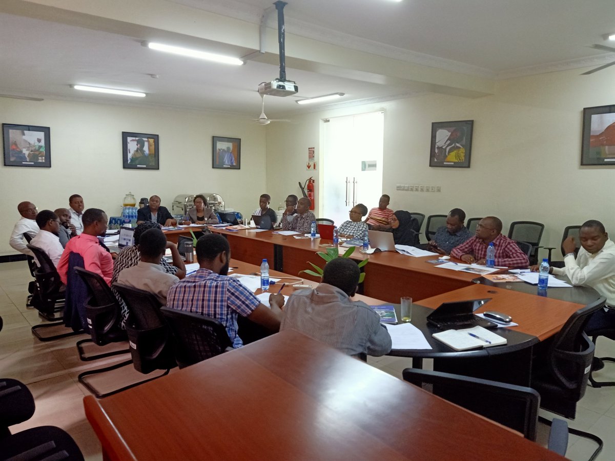 safesurgery2020's tweet photo. The 2nd Technical Working Group meeting of the #Tanzania #NSOAP is happening right now, led by @wizara_afyatz discussing implementation status.
#safesurgery https://t.co/cqi1KhasrX