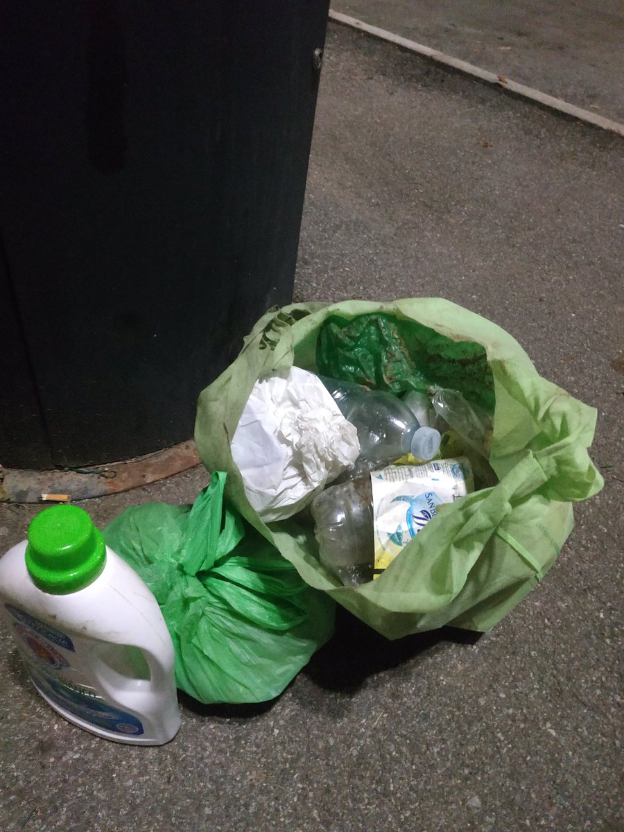 Cleantheworld5's tweet photo. A new bunch of plastic & c. collected while running👍😄! Feels satisfied, now fields are bit more clean, buy it will ever end?!? #garbage #garbagerunning #running #cleanupworld #Plogging https://t.co/K3mobkK8TY