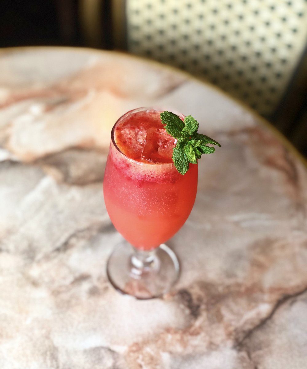 It is finally Friday! Our January special is alcohol free but so delightful! Raspberry Bubbles with soda water, raspberry puree, orange and lime juice. #mocktail #mocktailrestaurant #alcoholfree #datenight #dates
