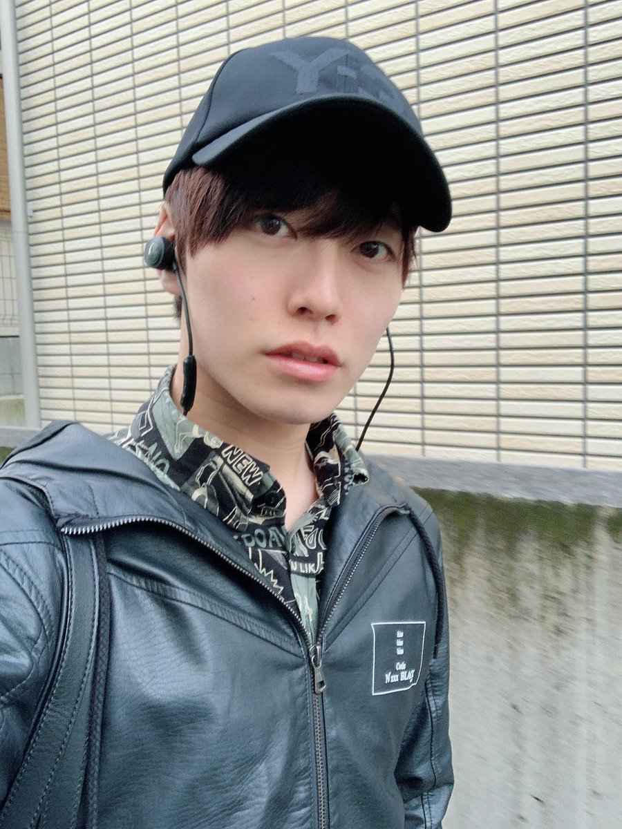 橋渡 竜馬 最近 苗字じゃなく名前で呼ばれることが多くなって 珍しいから割と苗字が定着することが多いんだけど この感じがなんか新鮮で嬉しい もっと浸透しないかなぁ りょうま じゃなくて りゅうま です てわけでボイトレ行ってきます 橋渡 竜馬 最近 苗字じゃなく名前で呼ばれることが多くなって 珍しいから割と苗字が定着することが多いんだけど この感じがなんか新鮮で嬉しい もっと浸透しないかなぁ りょうま じゃなくて りゅうま です てわけでボイトレ行ってきます