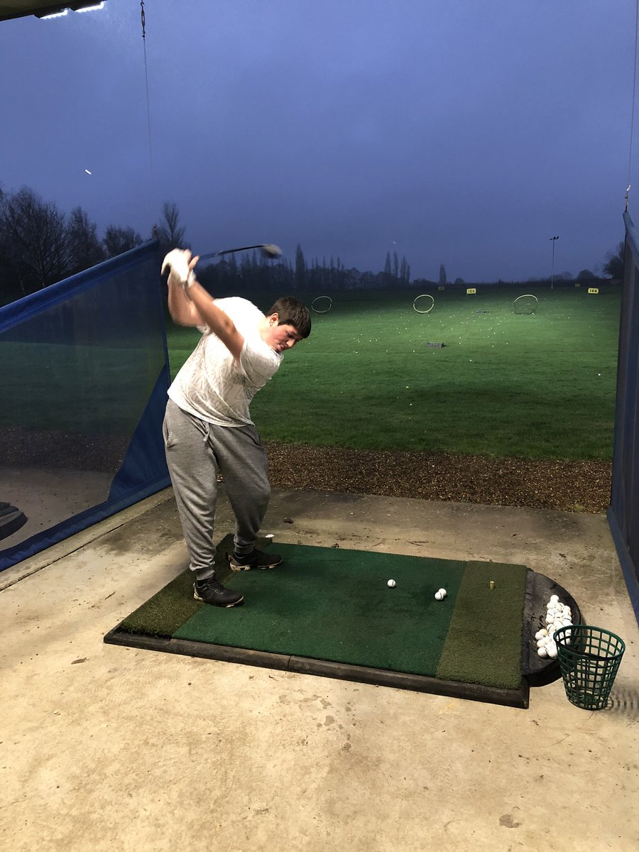 TheMountBethany's tweet photo. Amazing progress by Brandon, Rory &amp; Dylan @theridge_golf @BethanyActivity #BethanyBuzz #learningtoplaygolf #lovegolf https://t.co/S8D1yEFecb