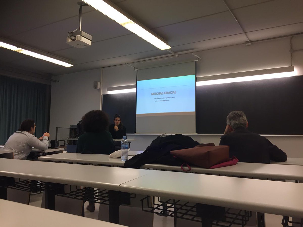 rollingURV's tweet photo. Comenzamos la última jornada de la #SSEL2020 con @CristinaRual (@CLT_uab/ IALA) que nos habla del carácter nominal de las oraciones. El caso del deísmo. #Morfosintaxis https://t.co/xD0dIN0rIY