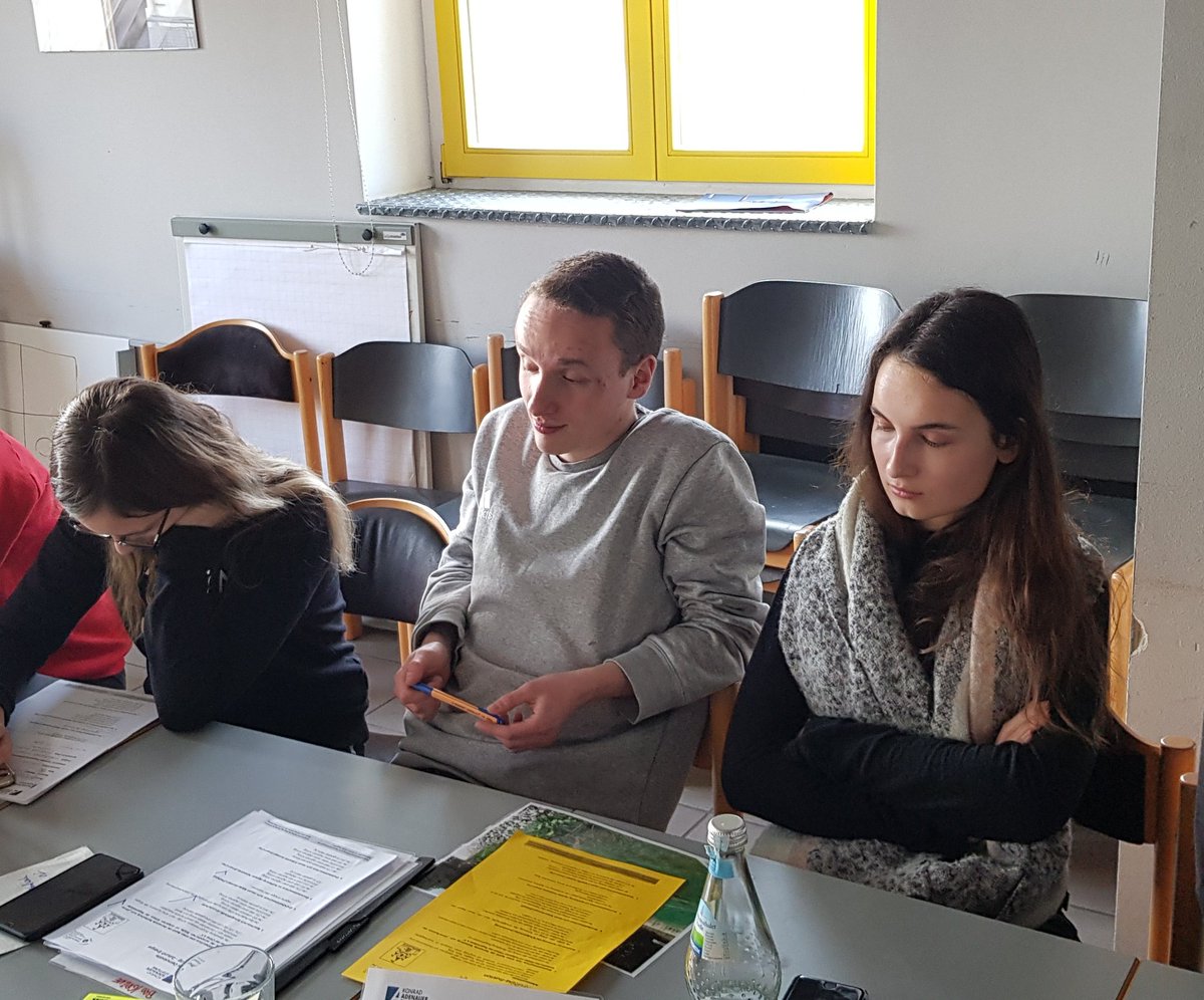 WattenburgerTa2's tweet photo. TOP 4: DIGITALE PARKBÄNKE
Unverständnis über die ablehnende Haltung der @loflo1203 ... https://t.co/pyvEJyIr7v