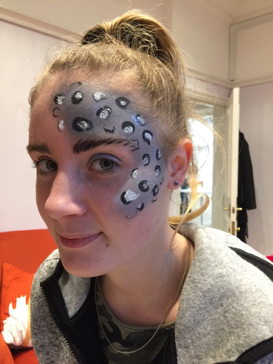 canbury_school's tweet photo. Scary teachers, face painting for students and staff raising money for #bushfireaustralia #bushfireawareness @canbury_school https://t.co/PU9jQSRHLb