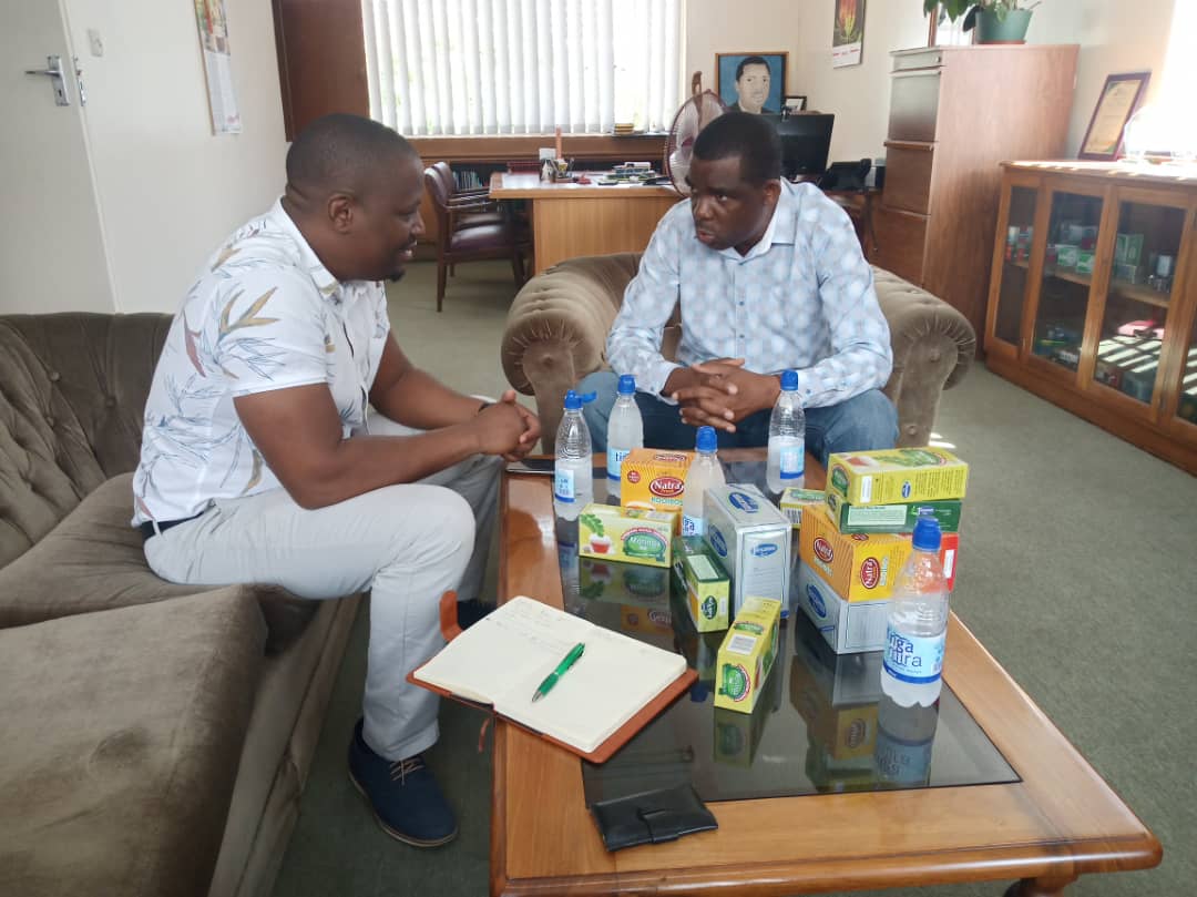 ZimTradeAlerts's tweet photo. Product diversification will ensure exporters earn more on the export market. We continue our engagement with #Tanganda to increase their share of the global export market. Their products like green &amp; moringa tea are some of the game changers to Zim exports #OurBrandsOurZimbabwe https://t.co/iTMpqbSOyR