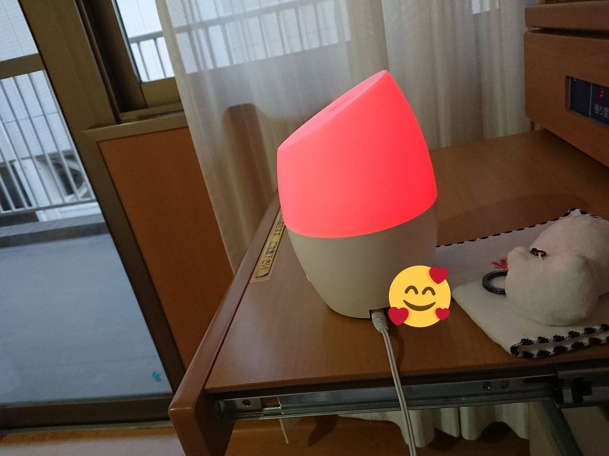 renmei56's tweet photo. アロマディフューザー、オレンジの香り🎵 色も変わって癒される～～ヽ(´▽`)/ https://t.co/9kZhkVTDJ5