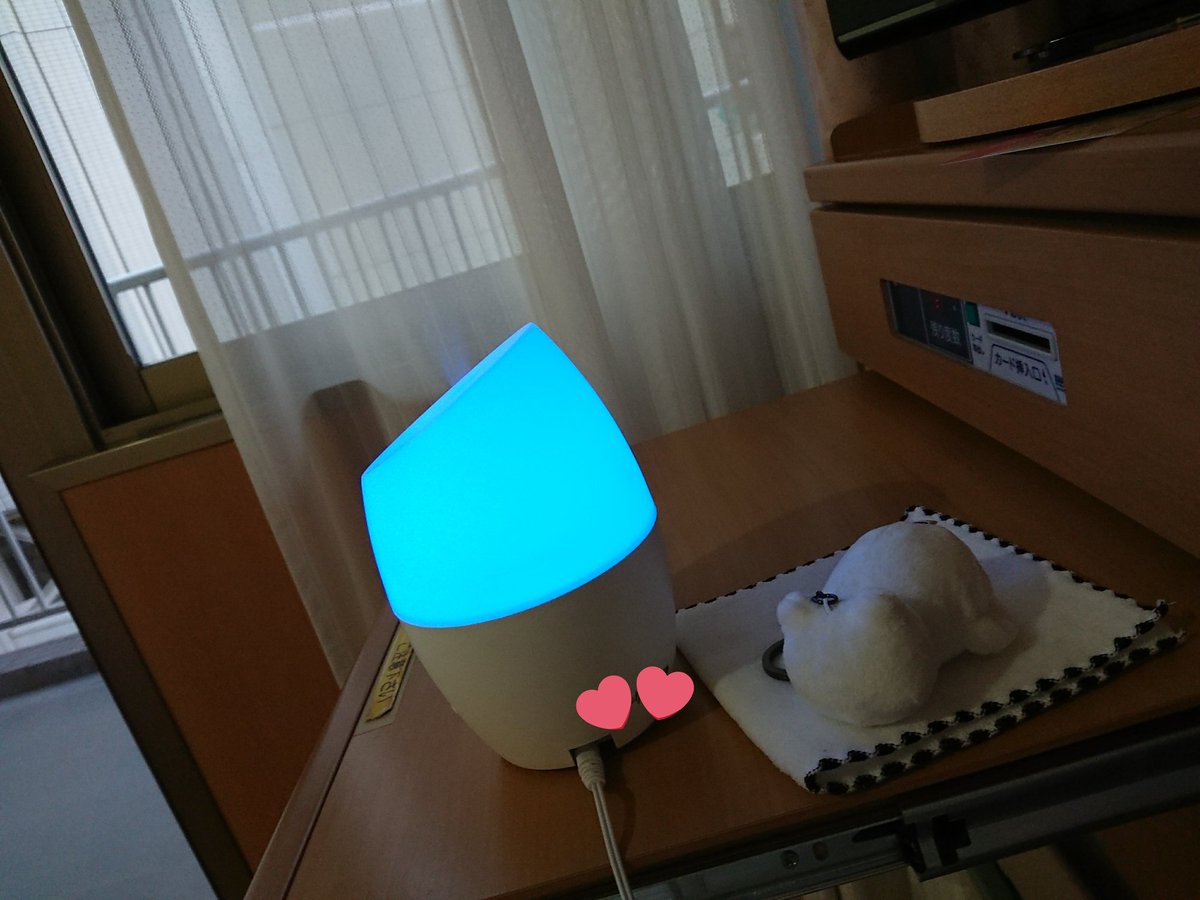 renmei56's tweet photo. アロマディフューザー、オレンジの香り🎵 色も変わって癒される～～ヽ(´▽`)/ https://t.co/9kZhkVTDJ5