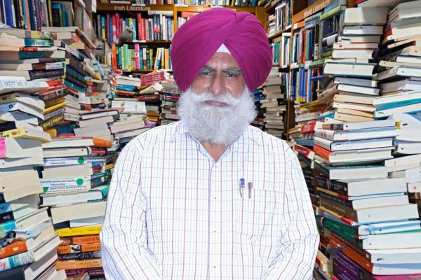 HSBawa_Official's tweet image. #JasmerSingh is dead. You don&apos;t know who he was? He was a Reader
owl.li/llcy30qbWfI