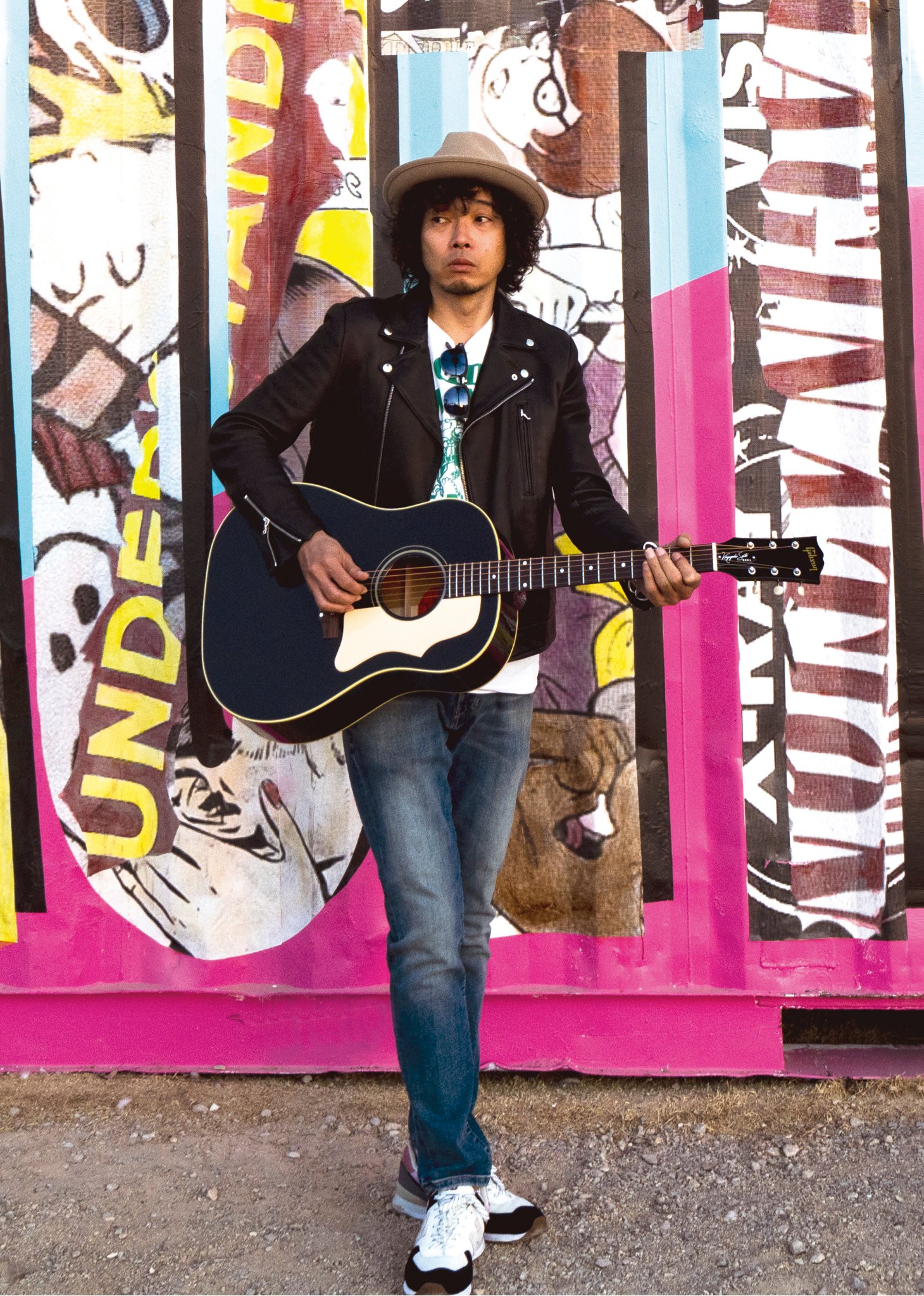 ギブソン ジャパン ギブソンから斉藤和義の第6弾シグネチャーモデルgibson Kazuyoshi Saito J 45 Adj Editionリリース 13年に完売となった人気機種kazuyoshi Saito J 45の最新年バージョンとして和義氏監修のもと新たなアイディアを盛り込んだ