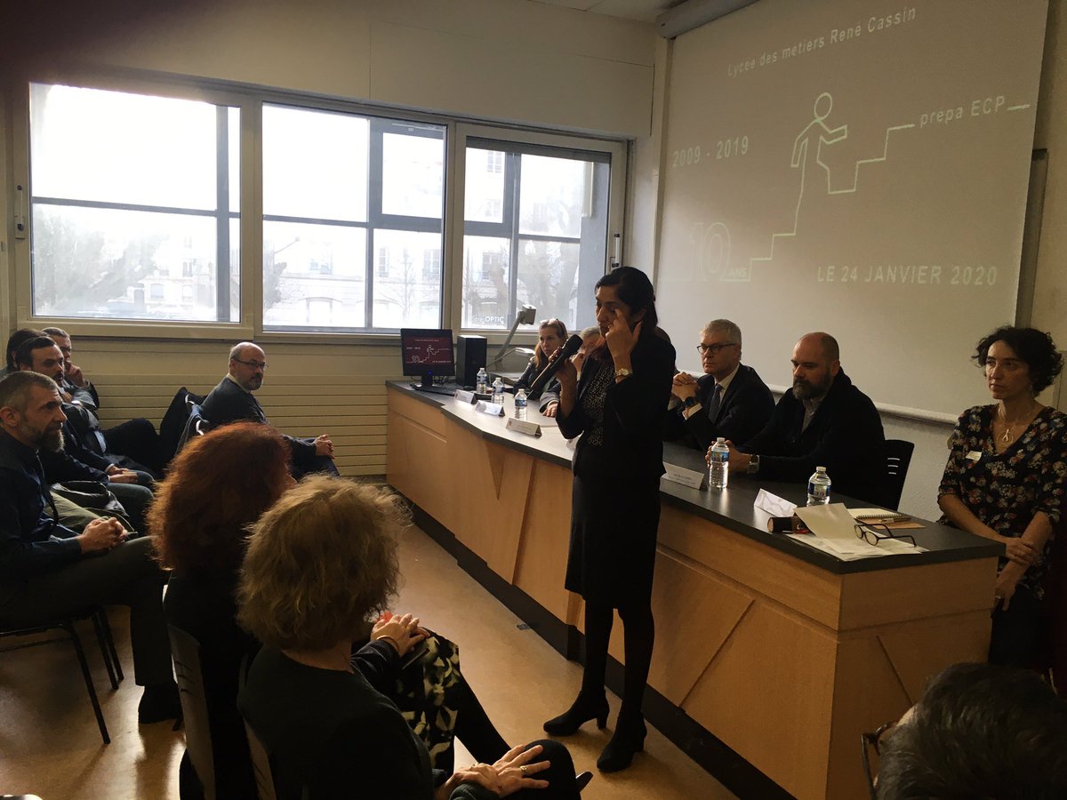 Adeppt_ECT's tweet image. De nombreuses personnalités : proviseurs, inspecteurs professeurs et anciens de la section se retrouvent pour des échanges passionnants.