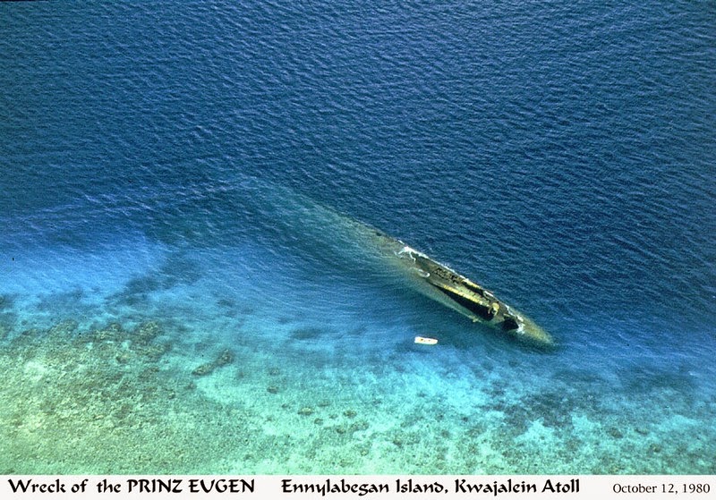 戸村裕行 写真展 群青の追憶 開催中 クワジェリン環礁 Kwajalein Atoll に眠るドイツの重巡洋艦 プリンツ オイゲン Prinz Eugen の艦首 戦後 アメリカ軍に接収され ビキニ環礁で核実験の標的艦となったものの沈まずにこの地まで曳航され放棄