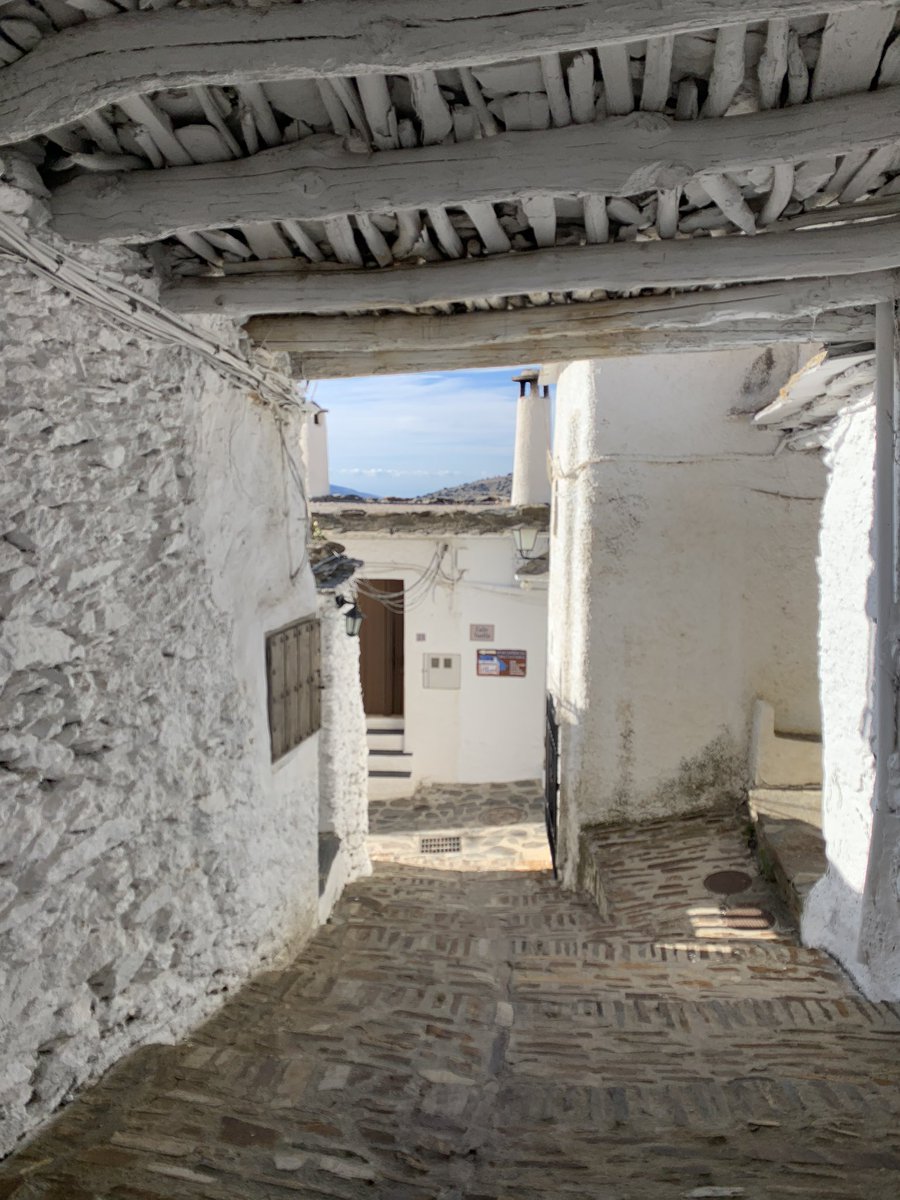 IsabellaMNoble's tweet photo. A spin around the Alpujarras, each village prettier than the last #lpinspain #lp #granada #alpujarras https://t.co/S9PVTOEXyj