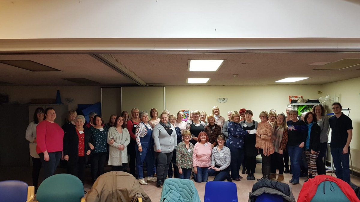 MaternalHarmon2's tweet image. It was our great privilege to present a cheque for £1000 raised from our Christmas concert to @HolidayHunger last night. Thanks to all our families and friends for for their continuing support with everything we do xx