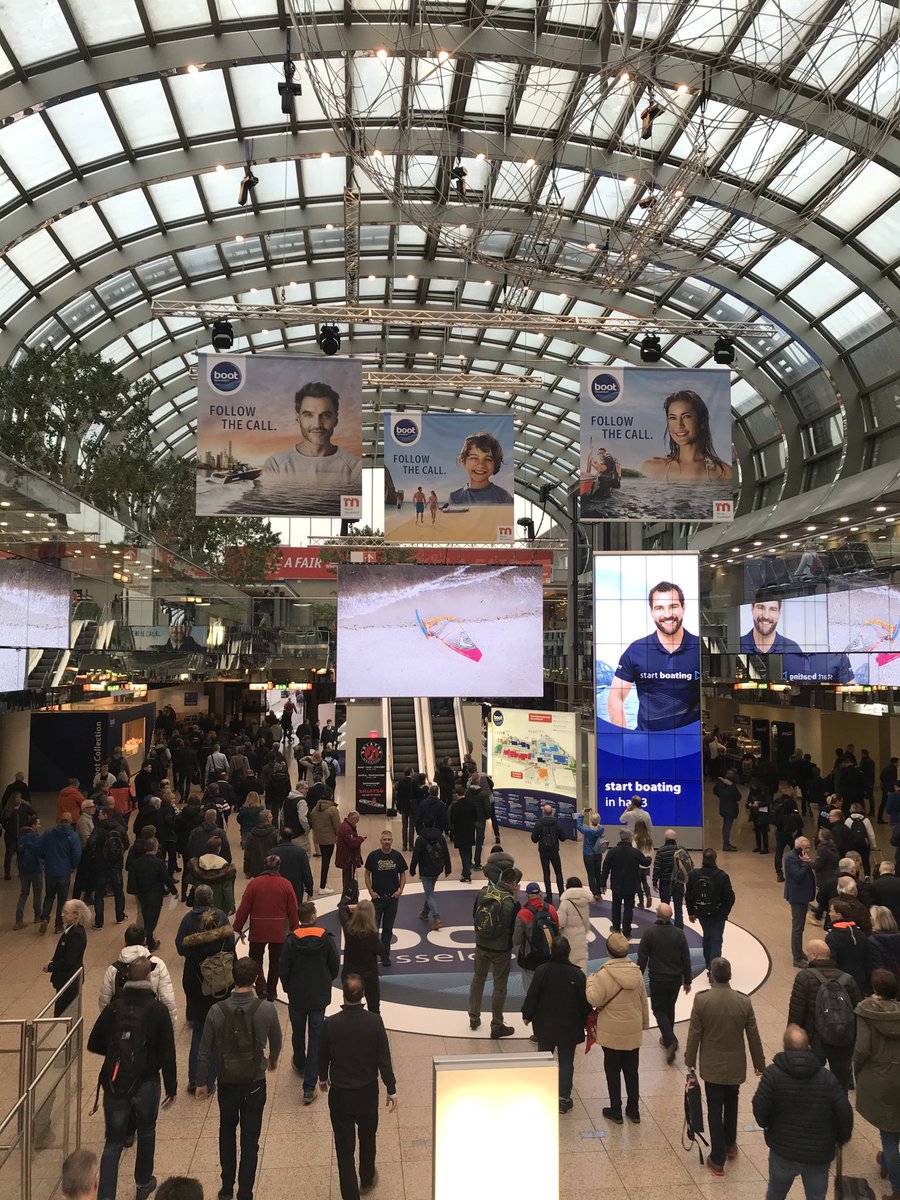 BasilKaratzas's tweet photo. Like a kid in a candy store, and on business! ⁦@nonstopboot⁩ #bootShow #DuesseldorfBootShow ⁦@KaratzasMarine⁩ #BootDuesseldorf #boating #yachting #sailing https://t.co/pDPaVHtNOm