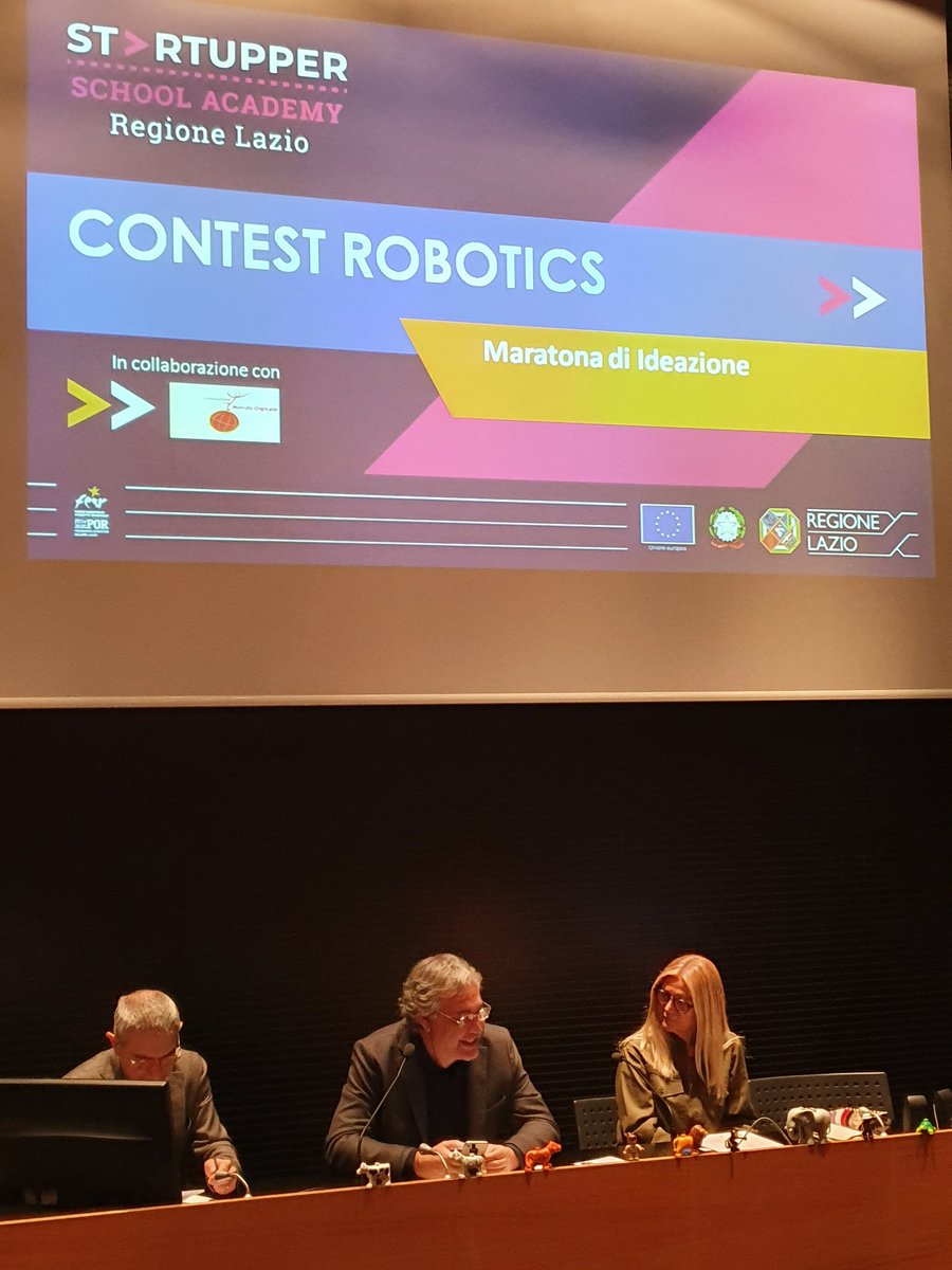 LazioInnova's tweet photo. L'assessore Paolo Orneli @RegioneLazio : la scuola e' il motore dello sviluppo umano. Le parole chiave sono la multidisciplinarietà e la capacita' di lavorare in gruppo #ContestRobotics @fmdigitale #lazioinnova #fablab #ScoutingFuture #spaziattivi #StartupperSchoolAcademy https://t.co/xa1sKcdjrX