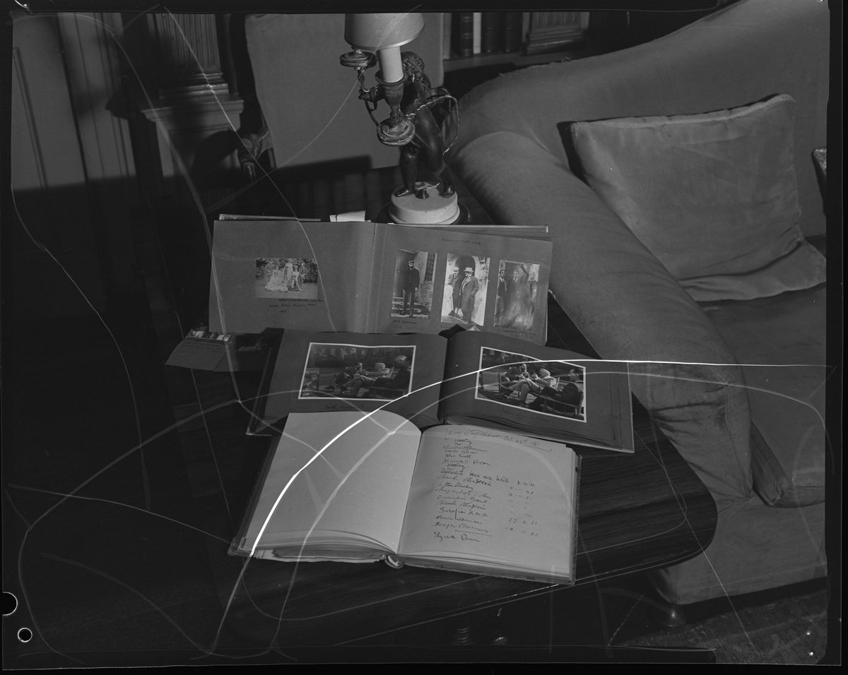 CourtauldDigi's tweet photo. Digitising a box of #Kersting negatives we came across something unexpected and pretty meta. We photographed a #negative that was the photo of some photos. Perfect. KER_NEG_G003297 #ConwayLibrary #CourtauldConnects #digitisationvolunteers #courtauldvolunteers https://t.co/jqXdrZ9ylx