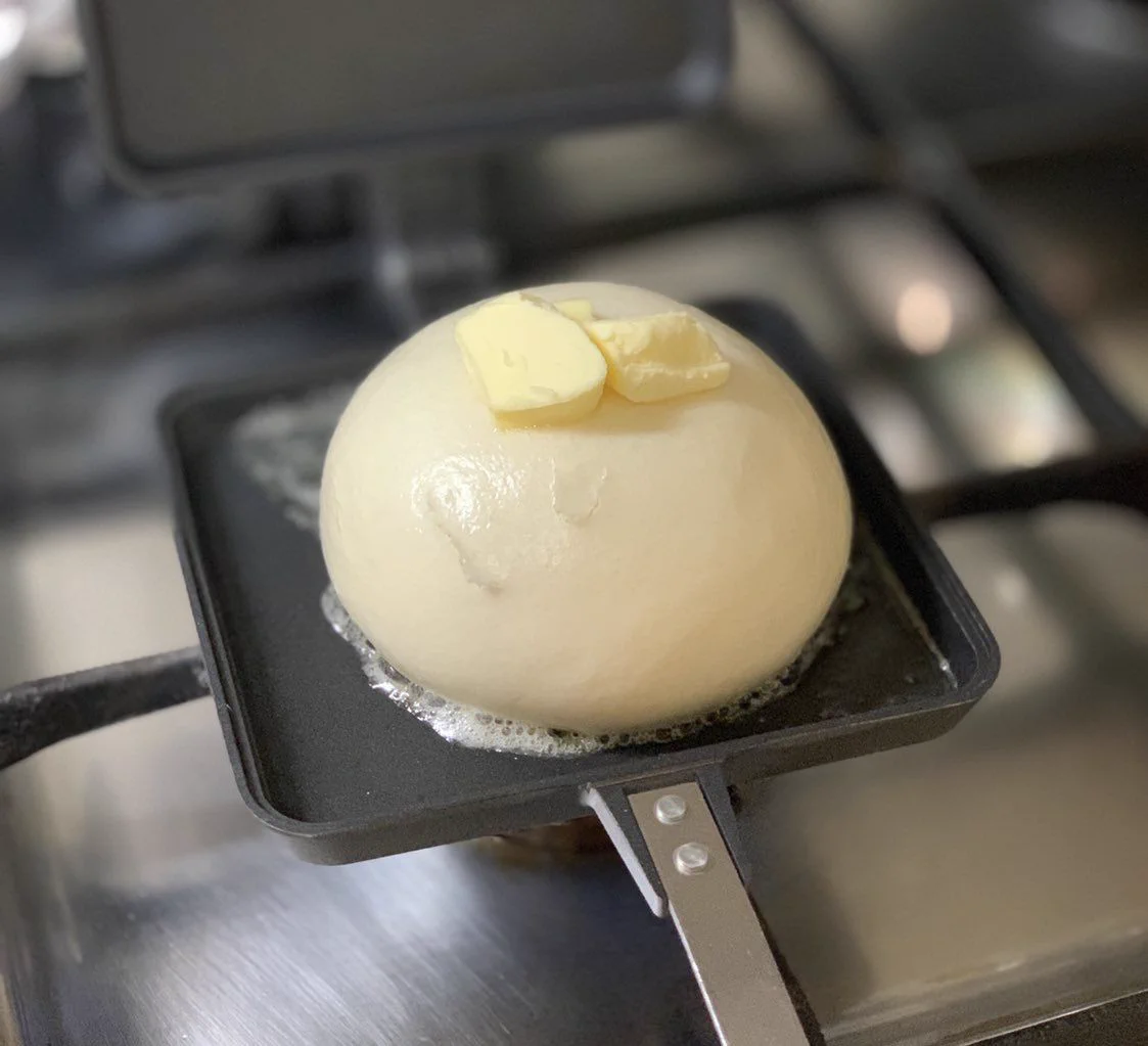 あんまんが違う食べ方に！？あんまんをホットサンドで挟んで焼くとめちゃうま！