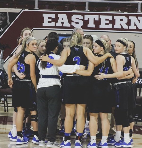 samanthaecook's tweet photo. Game day ๐๐๐
1 pm vs Walton Verona @PrepSpin #SVHSLadyCats #lovemy3 #AllAState @alyssa_elswick1 https://t.co/Kn1z25XZvt