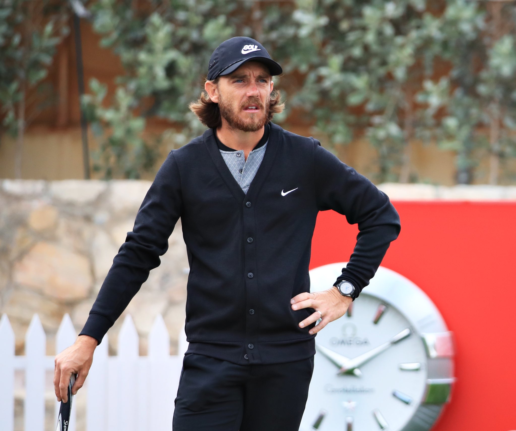GOLFTV on X Four years ago TommyFleetwood1 debuted the headband look in Dubai. Today he debuted his cardigan look. https t fJlLAoUFbD X