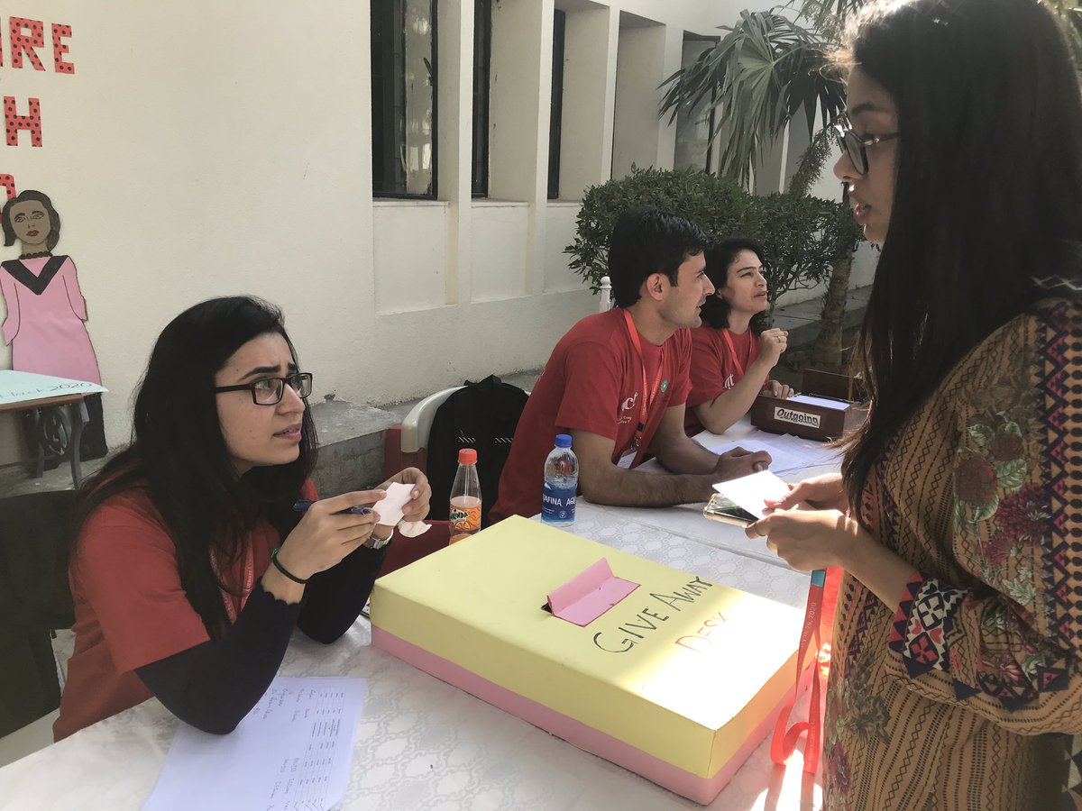 hussain_uzma's tweet photo. Hackathon is happening now..!!
#AKUIED #SPEAKUHack2020 #HackathonIED #AKU #IED #CCIT #AghaKhanUniversity #InstituteForEducationalDevelopment
#AKUHackathon @AKUGlobal https://t.co/dBtNEpXpCm