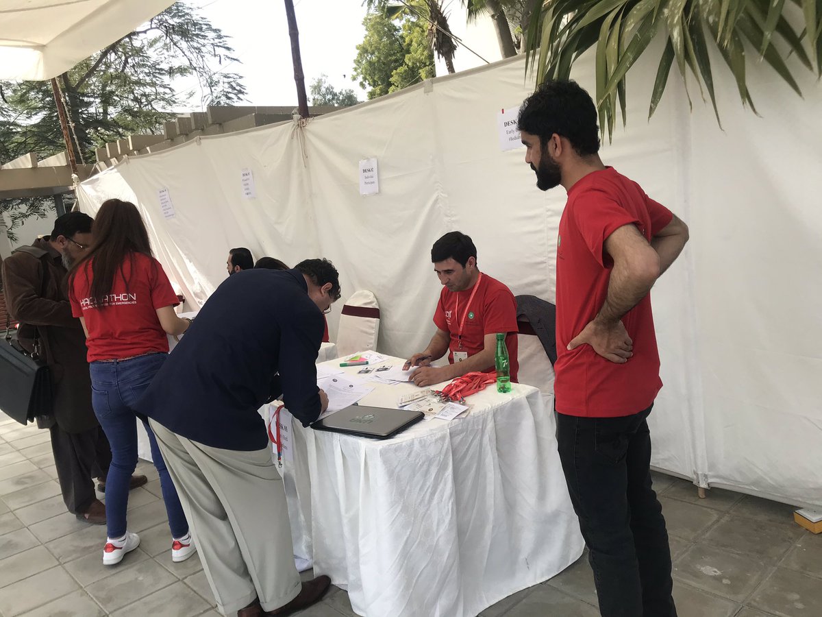 hussain_uzma's tweet photo. Hackathon is happening now..!!
#AKUIED #SPEAKUHack2020 #HackathonIED #AKU #IED #CCIT #AghaKhanUniversity #InstituteForEducationalDevelopment
#AKUHackathon @AKUGlobal https://t.co/dBtNEpXpCm