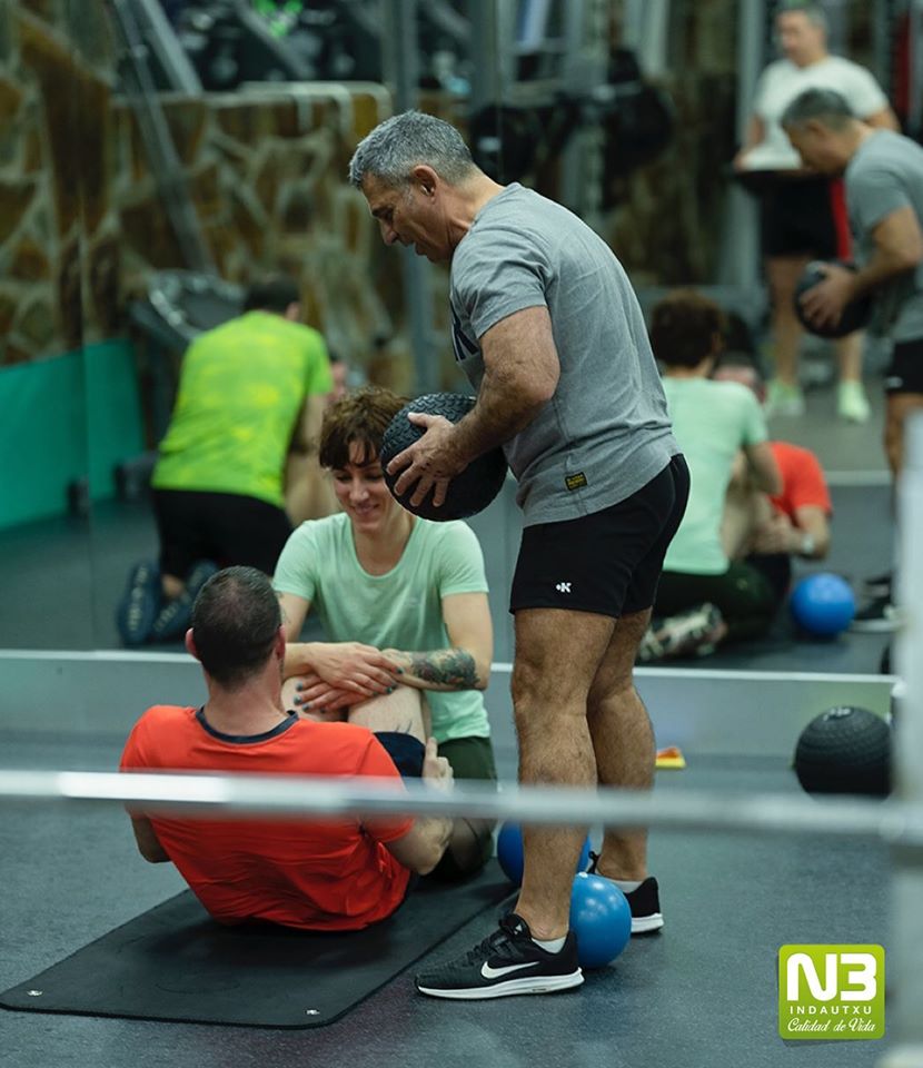 GIMNASIONIVEL3's tweet photo. Apuesta por las clases dirigidas de Nivel3 y comprueba los beneficios físicos y psicológicos que puede producir en tu cuerpo y mente ! Sentirte SIEMPRE acompañado por nuestros instructores hará que consigas tus objetivos y te superes cada día 💪🏼
Acércate y prueba #gratis
 #bilbao https://t.co/cJjKa2qHZo