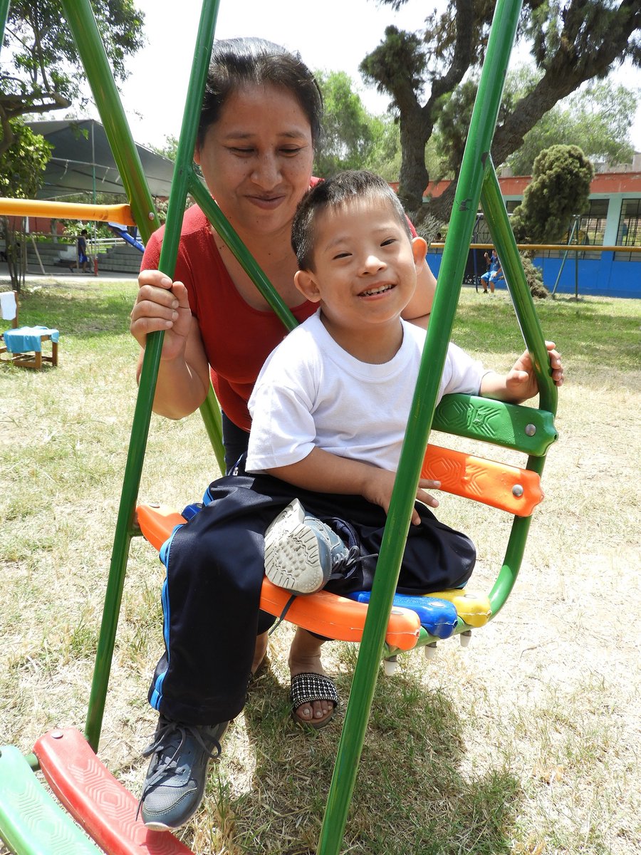 Today is the #InternationalDayofEducation, a UNESCO awareness day which promotes the role of education for global peace and development. Visit our news pages where you'll find out about our work in East Africa, Asia, South America: bit.ly/3axrdn8