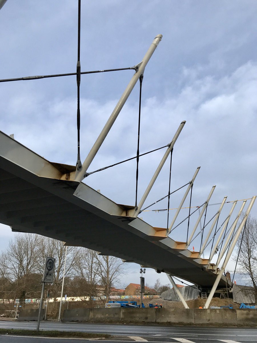 NowzarHedayati's tweet photo. Our new cycle and pedestrian bridge in Copenhagen (pictures are from December 2019)
Vores ny cykel og gang bro i København (billederne er fra december 2019)
#folehaven #folehavenbro #valby #københavn #Copenhagen https://t.co/FvK2ygQaIS