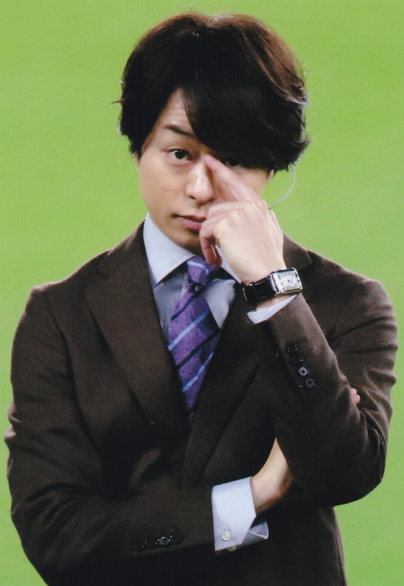 4. Jaeger-LeCoultre Grand ReversoPrice: 4,901 USDAnother favorite from Sho. We can see many photoshoot which he wear this one. This watch also the same one as present for Nino as winner for Best Actor at the 39th Japan Academy Awards.