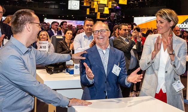 Kent u een #mobiliteitsmanager die zich in het afgelopen jaar heeft onderscheiden in zijn of haar organisatie? Dan is het tijd om in actie te komen! Nomineren kan via: nieuwsbrieven.heliview.nl/nomineren-2020

#Mobility #FML2020 #event #award #vakprijs #fleetmobilitylive #mobiliteitstransitie