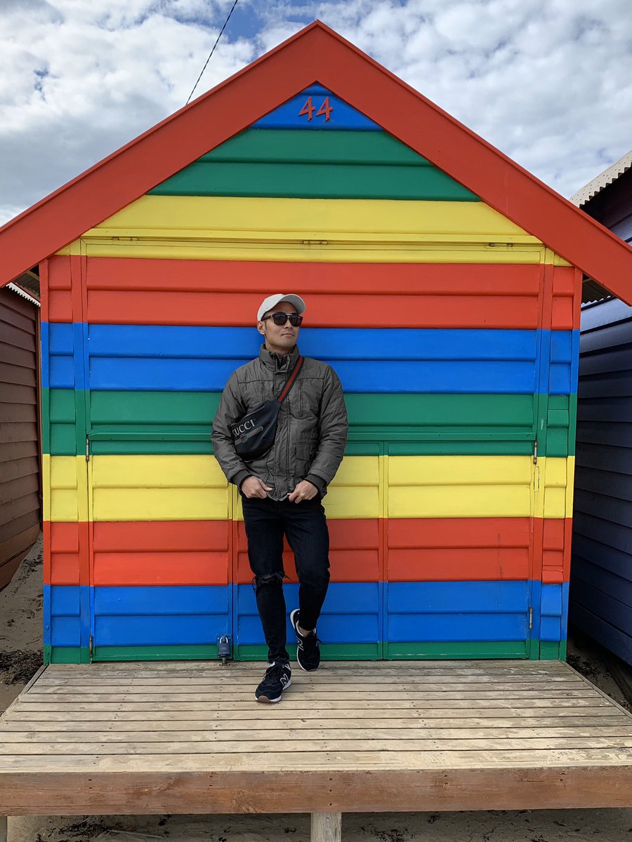 paolotamores's tweet photo. Live in color #flashbackfriday #brightonbathingboxes https://t.co/eivYE4WIzb