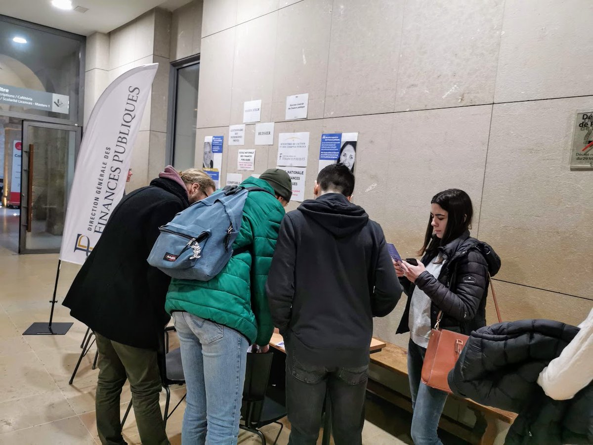 Faculte_DSP_UM's tweet photo. Forum des Métiers et des Masters :
Des professionnels, des responsables de Masters et les associations étudiantes de la @Faculte_DSP_UM vous accueillent toute la journée au bâtiment 1.
#semaineduDroit @Corpo_MTP
@umontpellier https://t.co/gnjHVdRdoJ
