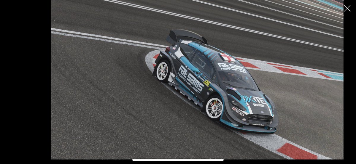 chubbyjoeforza's tweet photo. I’m enjoying the @LEGO_Group #legospeedchampions track at the moment. #fatsams #ecoboost #WRC #RallyeMonteCarlo #dmack #Ford #FIESTA https://t.co/muCsLPKGsV