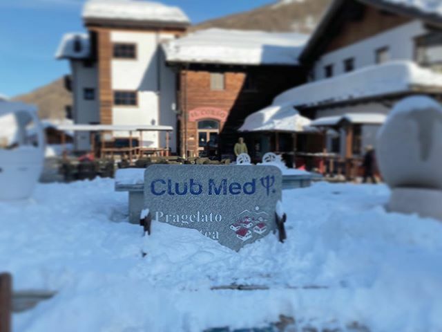 NewcoAgency's tweet photo. .
Did someone say snow?
.
❄️❄️❄️❄️❄️❄️❄️❄️
.
🥶🥶🥶🥶🥶🥶🥶🥶
.
🏂🏂🏂🏂🏂🏂🏂🏂
.
.
#viaggiaresempre #italysnow #cold #frost #frosty #ice #goodmorningworld #instasnow #instawinter #skies #sky #snow #snowfall #snowflakes #snowing #weather #winter https://t.co/HCsKGuY5Tw https://t.co/JVxHjYgtUf