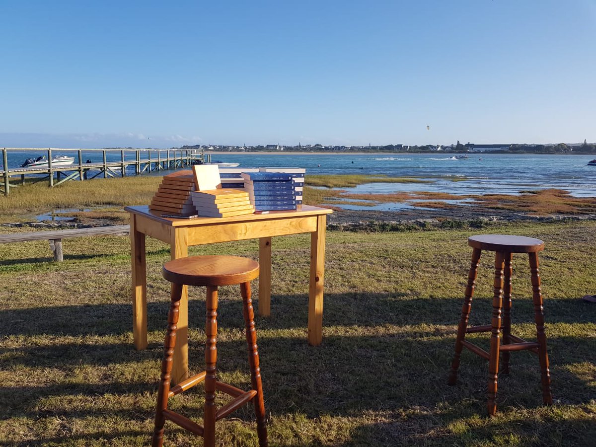 goseedo_travel's tweet image. Pamela was invited to the  launch of Melissa A. Volker's novel SHADOW FLICKER on the banks of the Kromme River in St. Francis. Read the blog here, ow.ly/hCR950y3Pbb Melissa A. Volker Pamela Power Author  #ShadowFlicker #ReadSA #signedbooksmakethebestgifts