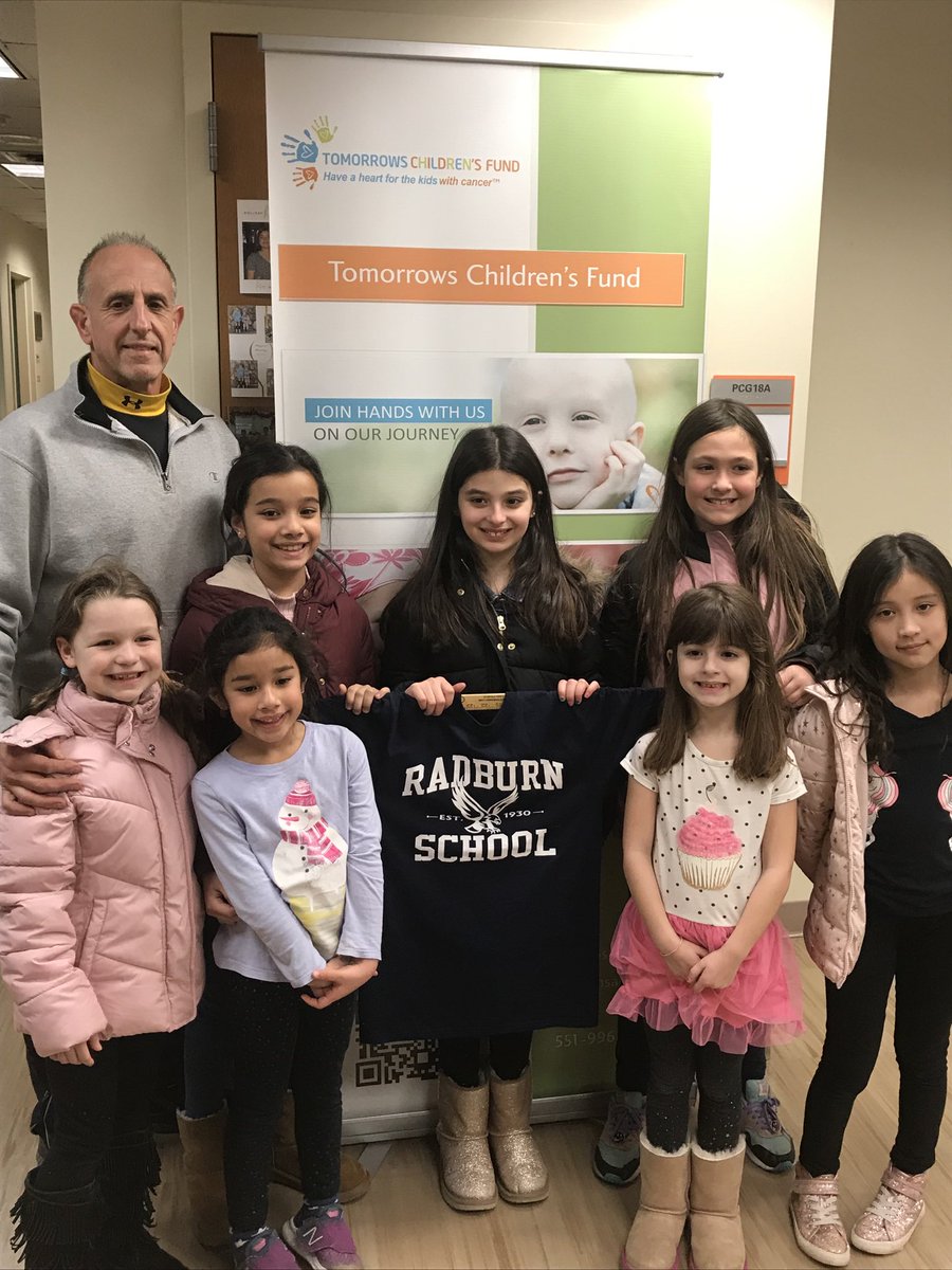 RadburnSchool's tweet photo. Radburn students raise $142 for Hackensack Hospital Tomorrows Children’s Fund. Mr. Egan helped the girls with their lunchtime loom bracelet sales! #RadburnEagles #fairlawnschools https://t.co/PEysBk1n3J