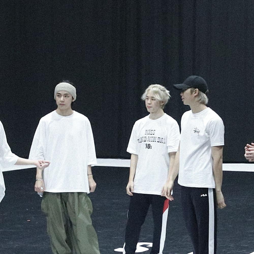 _candyclover's tweet photo. [IG: bts.bighitofficial] 2020.01.23🇺🇸
@BTS_twt #BTSRealTime #BlackSwan
#MAP_OF_THE_SOUL_7 🦢 https://t.co/AmGy6U7yeu