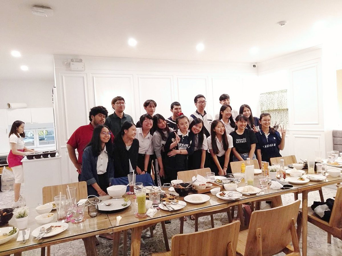 showerflowercf's tweet photo. ต้องขอขอบคุณน้องๆคณะรัฐศาสตร์สายรหัสนี้ด้วยนะคะ👩‍🎓
Tel : 061-790-4446
#ShowerFlowerCafe
#RhymeofFlavors 
#ร้านกาแฟ  #มช #coffee #หลังมช #ร้านกาแฟหลังมช #ร้านกาแฟหลังมอชอ #เบเกอร์รี่ #กาแฟ #เค้ก  #ร้านอาหาร #ร้านอาหารหลังมช #ใกล้นิมมาน  #รับปริญญามช  #รับปริญญามหาวิทยาลัยยเชียงใหม่ https://t.co/sAXrSAHFNi