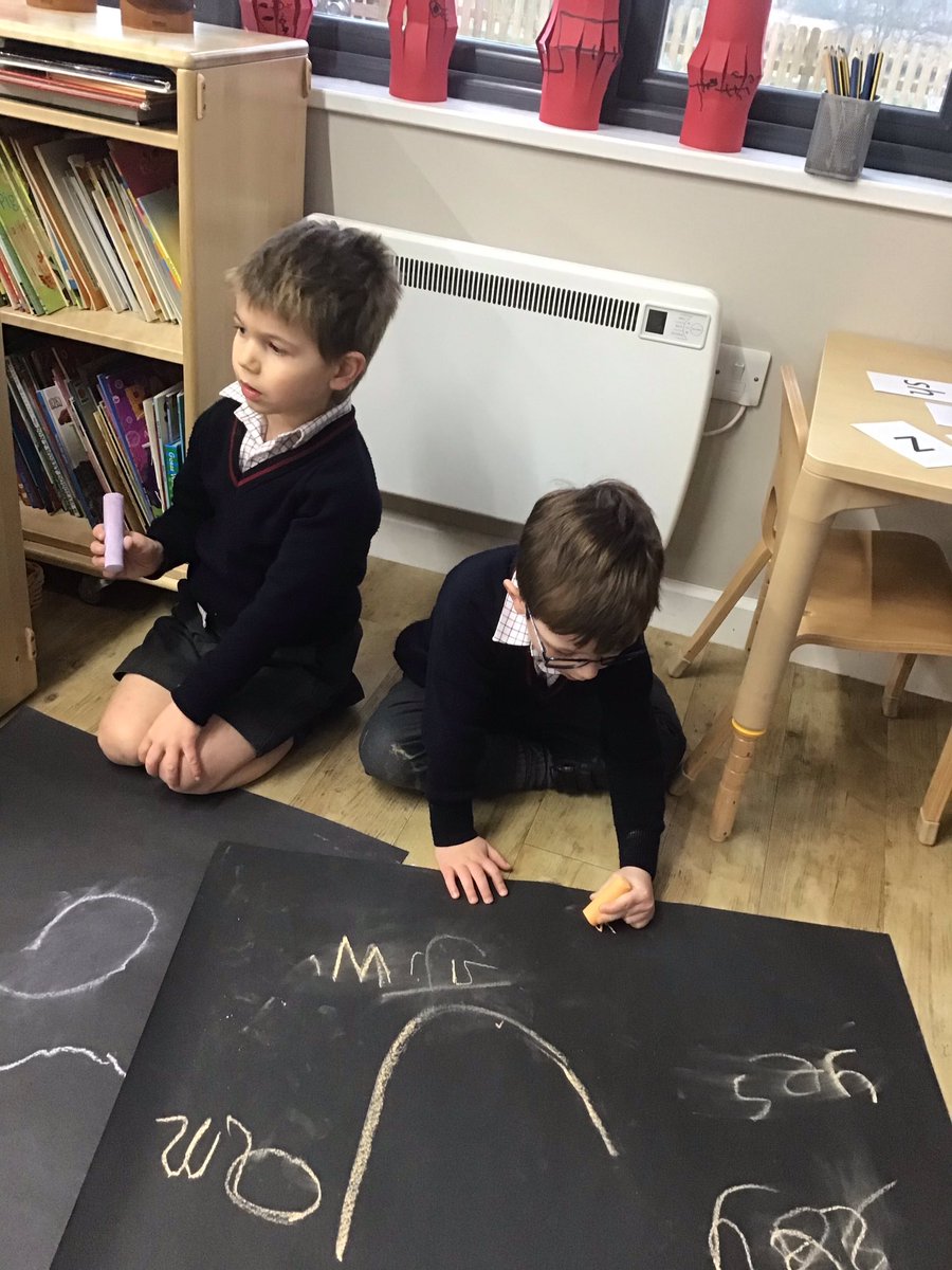 MoulsfordPP's tweet photo. Bobcats have been practising their letter formation and word building in Phonics this morning. โ๏ธ#phonics #activelearning #mpsfun https://t.co/ohxn8enror